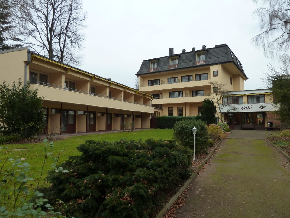 Hotel von außen Ferien Hotel Bad Malente