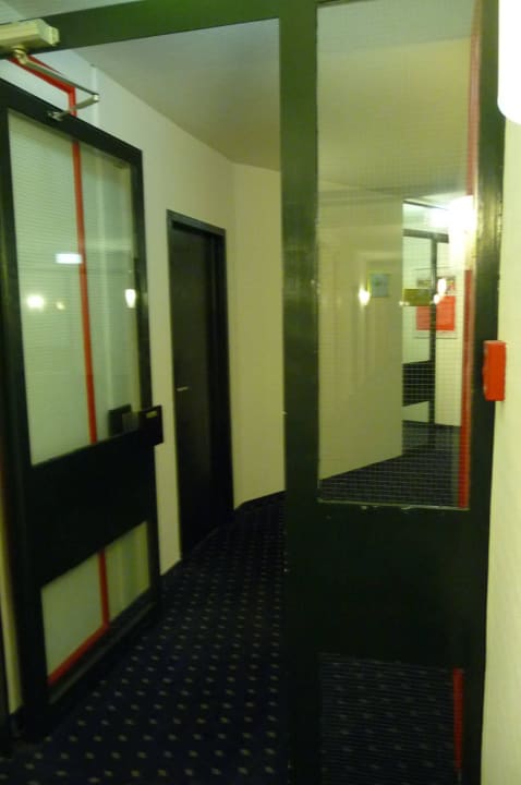 Hotelflur Roomingtons Wetzlar