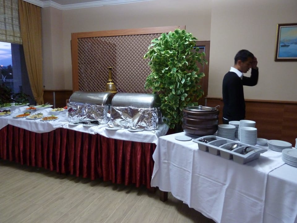 Büffet für 1500 Besucher Hotel Hedef Resort