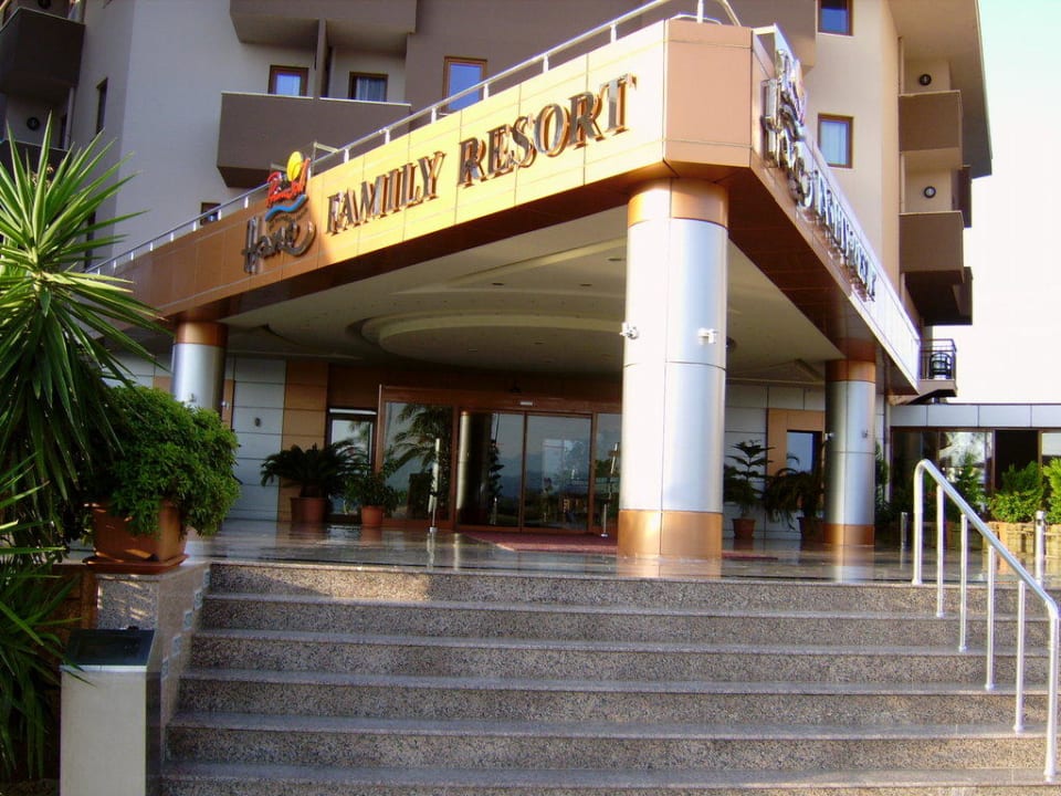 Eingangsbereich Hane Family Resort