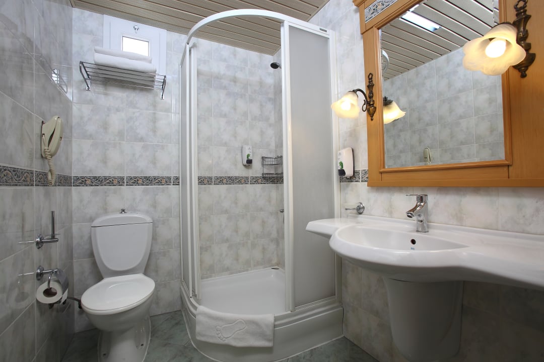 Zimmer Comca Manzara
