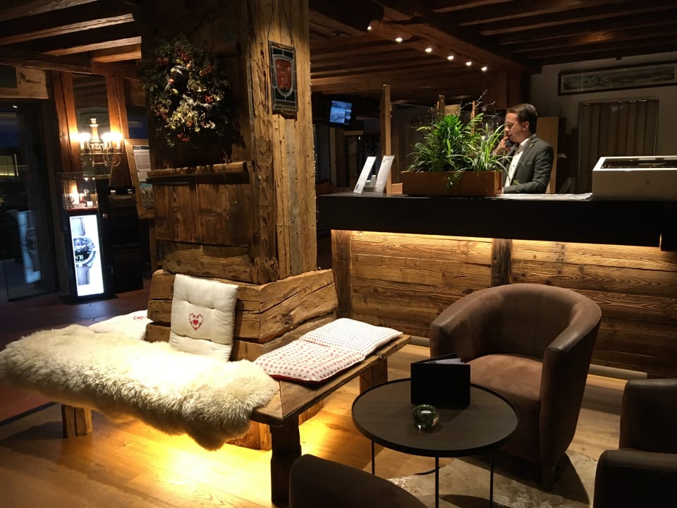Lobby Alpen Resort Hotel