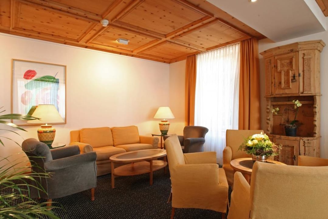 Gemütliche Hotelhalle Meierhof