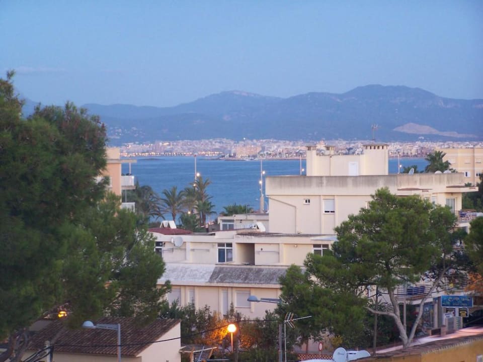 Aussicht am Tag vom Balkon Hotel HM Ayron Park