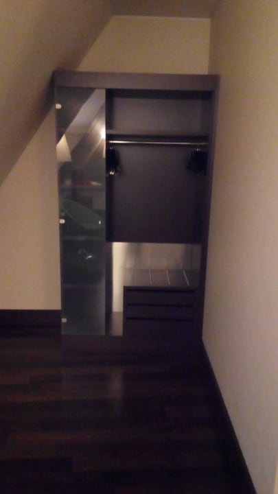 Schlafzimmer 734   2.Schrank  NH Collection Dresden Altmarkt