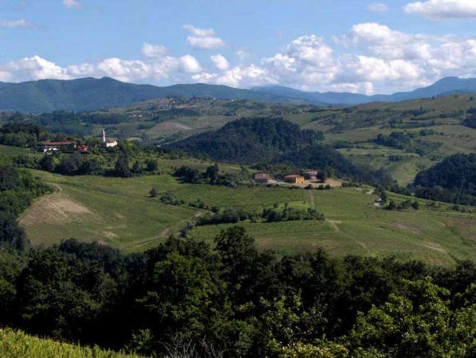 View of Canevino Villa I Due Padroni