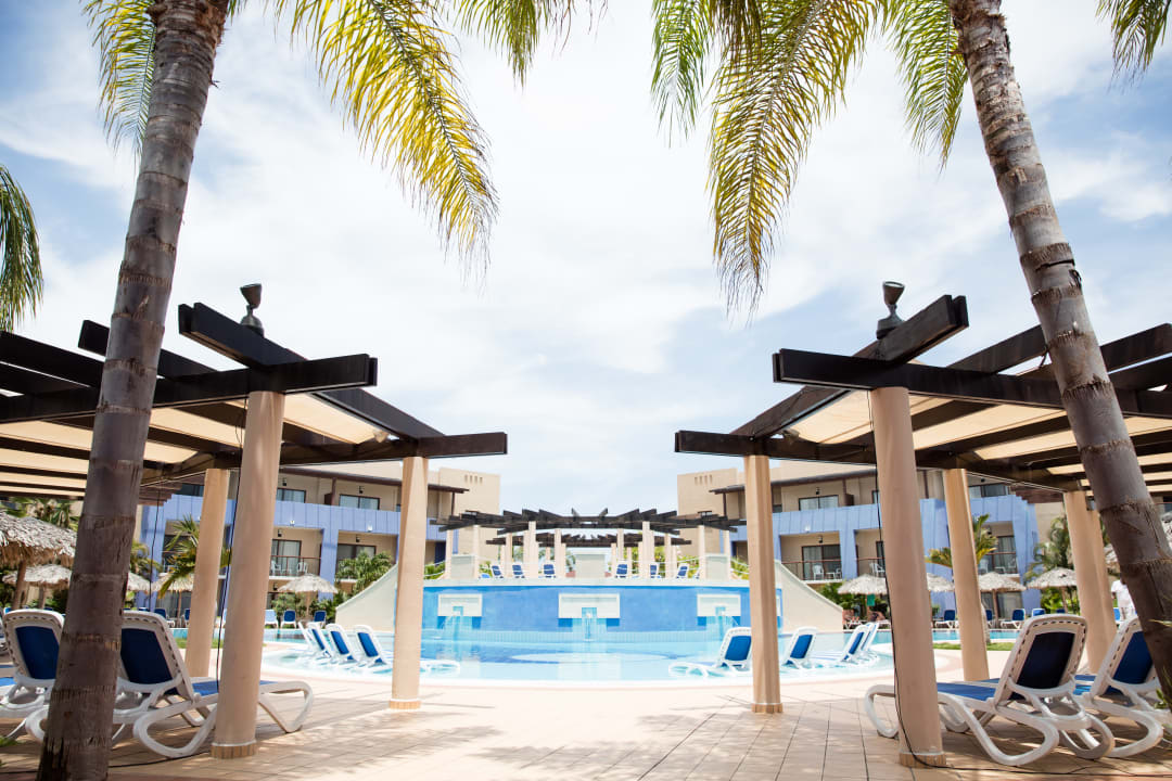 Pool Sanctuary at Grand Memories Varadero