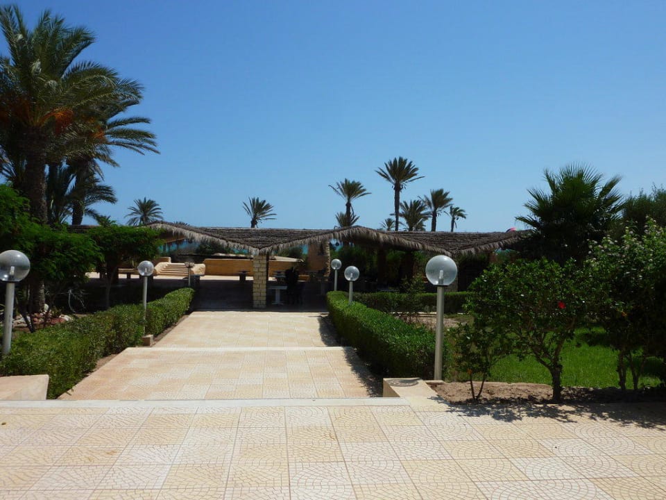 Weg zum Strand Djerba Castille