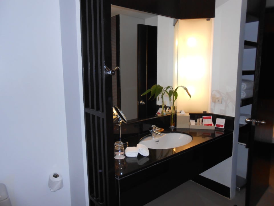 Badezimmer Ramada Resort by Wyndham Khao Lak