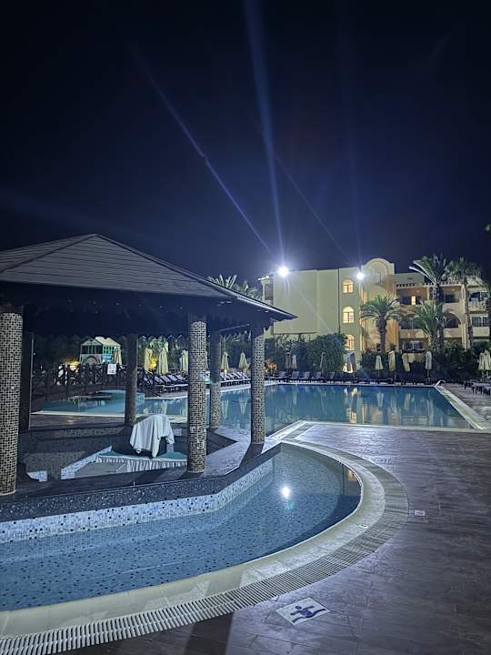 Pool Hotel Paradis Palace