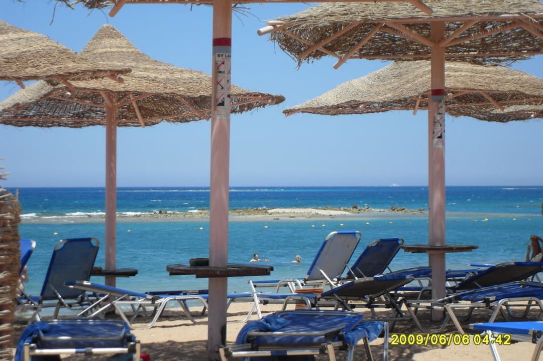 Hoteleigener Strand Jaz Makadi Oasis Resort