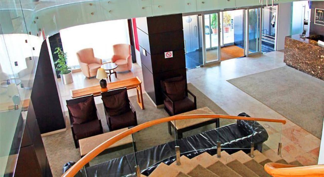 Eingang   Hotel Yafeya