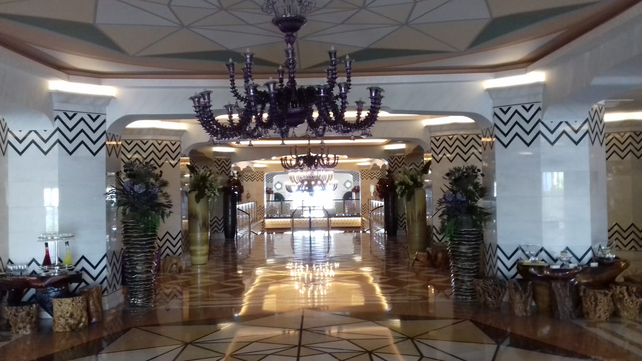 Lobby Royal Taj Mahal Hotel