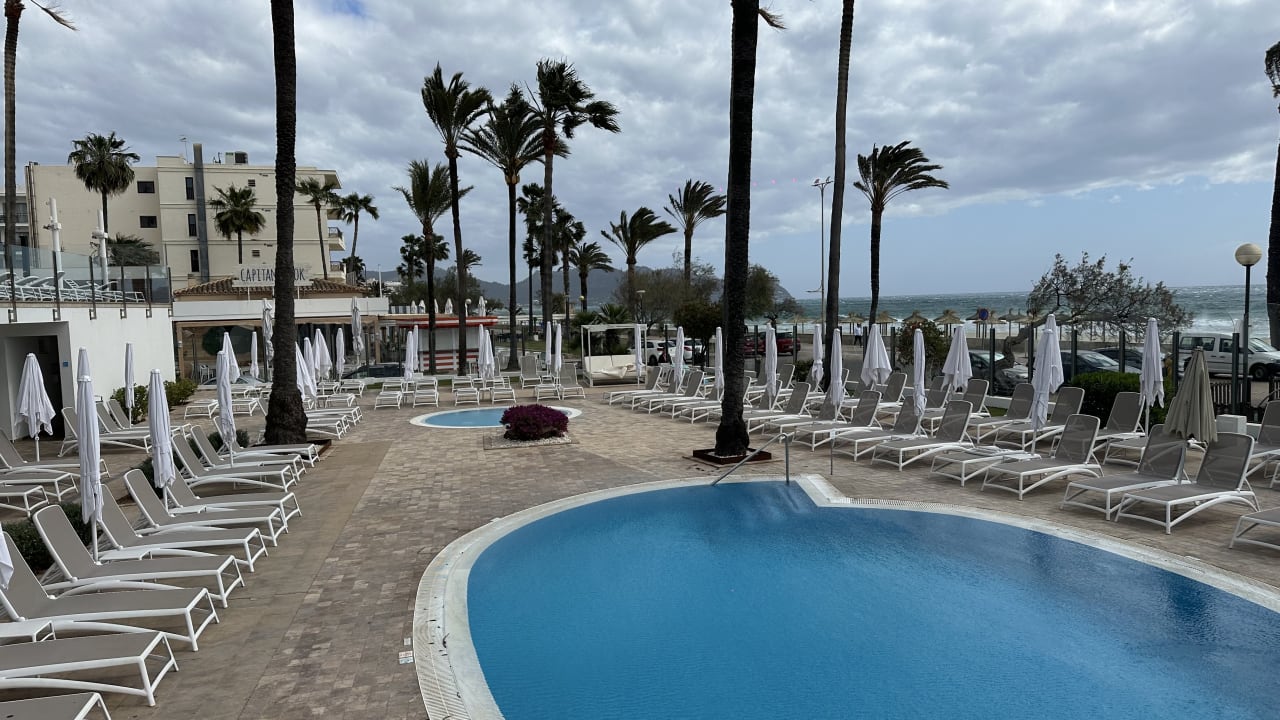 Pool CM Playa del Moro