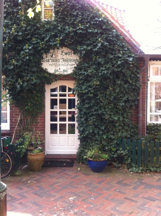 Hoteleingang Hotel zur alten Inselkirche