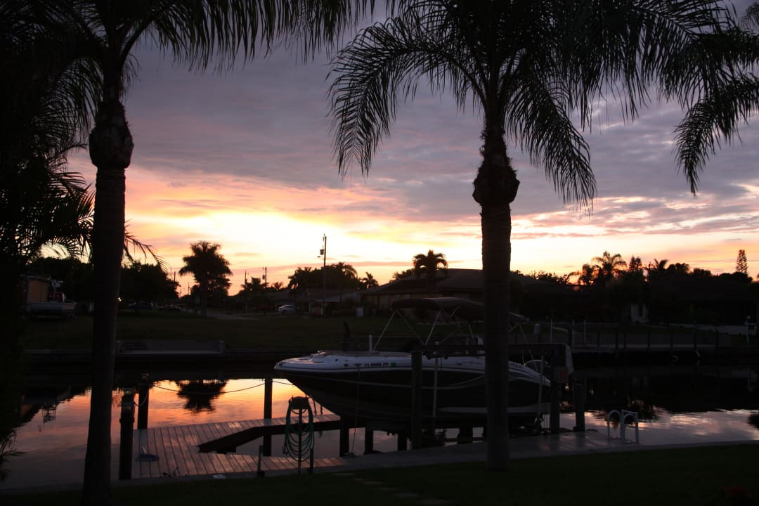 Das Boot Hotel Cape Coral