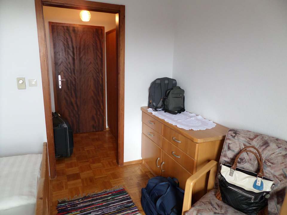 Blick zur Eingangstür Gasthof Reinbacher