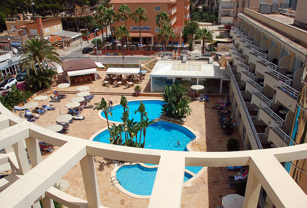 Hotelpool von oben Grupotel Acapulco Playa - Adults Only