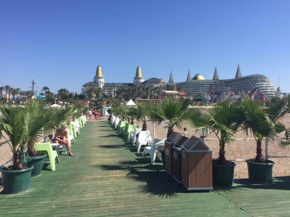 Ausblick Mermaid-Bar Richtung Hotel Hotel Delphin Diva