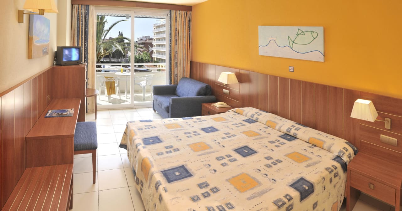 Habitación doble  Hotel GHT Aquarium & Spa