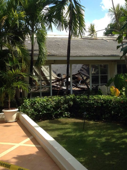 Einsturz Restaurant Dach Bahia Principe Grand El Portillo