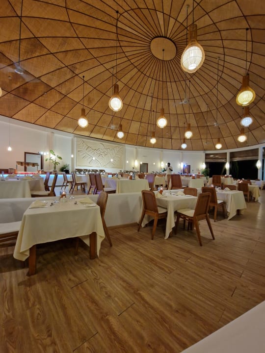 Gastro Dreamland The Unique Sea & Lake Resort / Spa