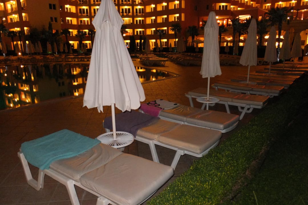 Reservierte Liegen am 29.07.2013 22:43 Uhr DIT Majestic Beach Resort