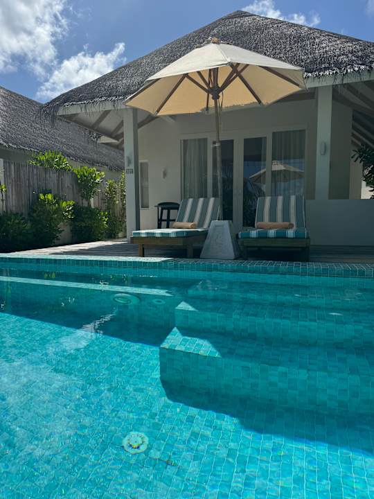 Zimmer Sun Siyam Iru Veli