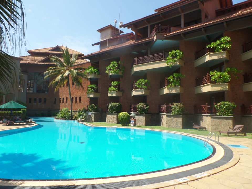 Pool Royal Palms Beach Hotel