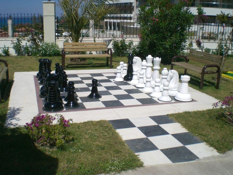 Außenanlage Alba Queen Hotel