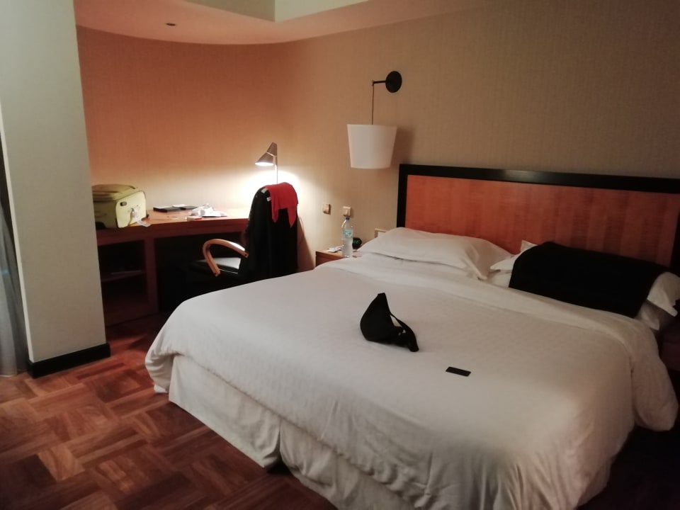 Zimmer Sheraton Hotel & Resort Abu Dhabi