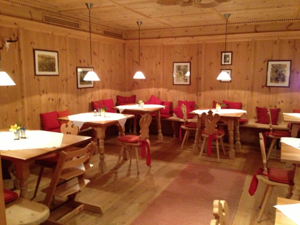 Rustikale Stube Lindenhof Pure Luxury & Spa DolceVita Resort