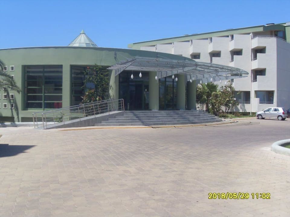 Eingang VONRESORT Golden Coast