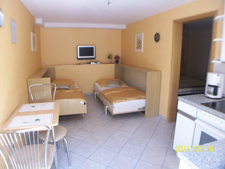 Apartment 2: TV-Zimmer inkl. zwei Einzelbetten Apartments Nena & Marko