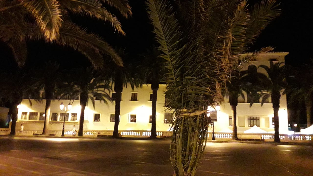 Außenansicht Globales Mediterrani