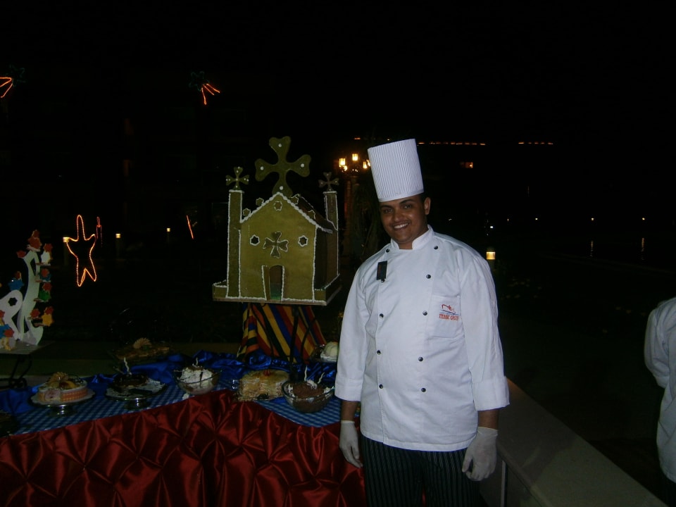 Kitchen staff service Hotel Titanic Palace