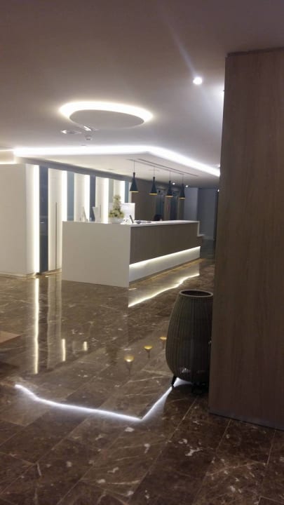 Lobby Grupotel Farrutx