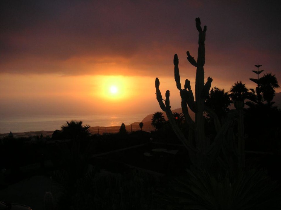 Ein Sonnenuntergang ist schöner als der andere Finca La Luna Baila