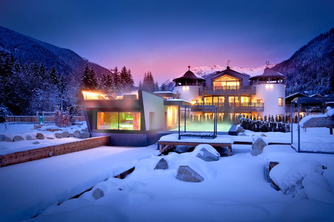 Außenansicht FONTIS luxury spa lodge