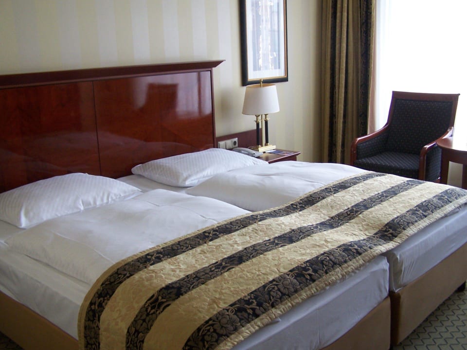 Bett JW Marriott Hotel Berlin