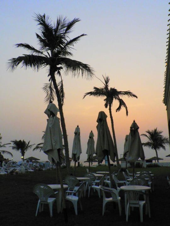 Przy plaży Lou'Lou'a Beach Resort