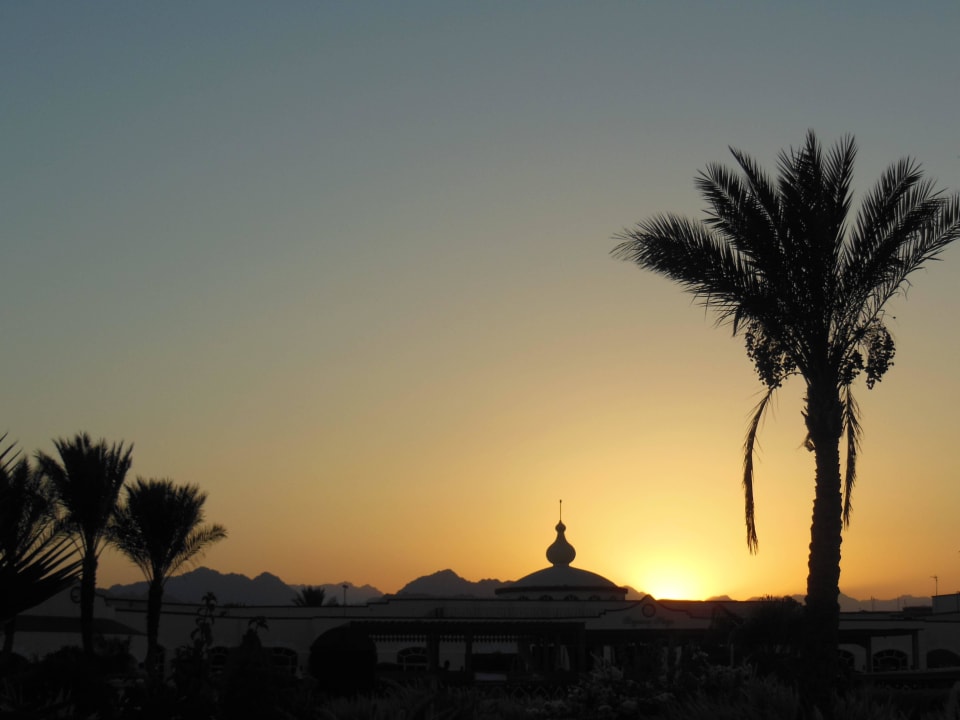 Zachód słońca Regency Plaza Aqua Park & Spa