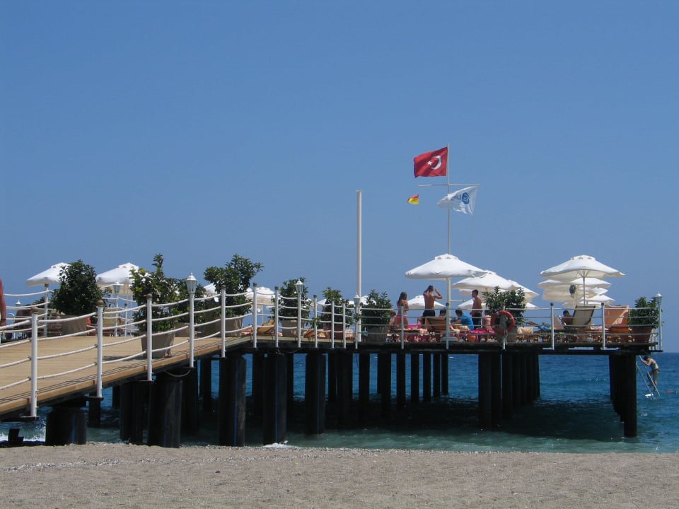 Hoteleigener Steg Limak Limra Hotel & Resort