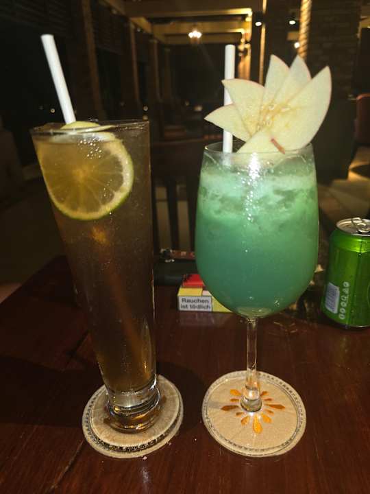 Gastro Pandanus Resort