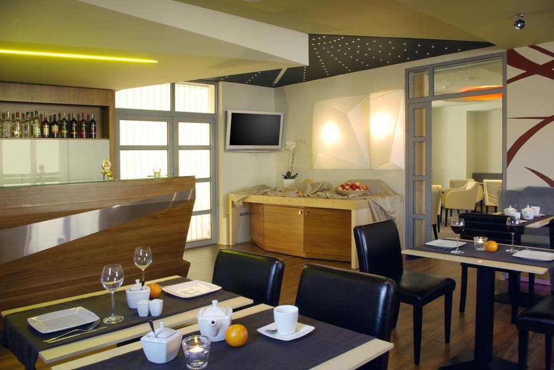 Cafe-Bar Hotel Antares