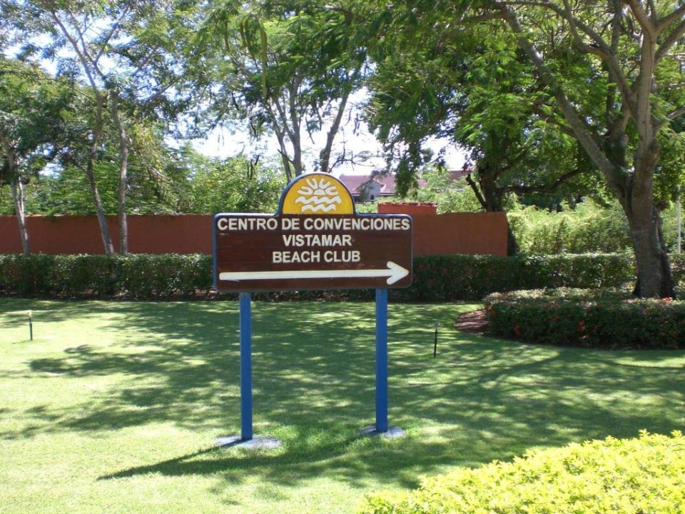 Auf dem Weg zum Strand BelleVue Dominican Bay