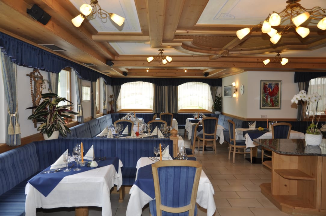 Hotel Alpenrose - Speisesaal  Hotel Alpenrose