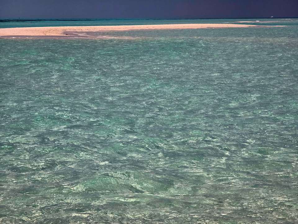 Strand Kuredu Island Resort & Spa