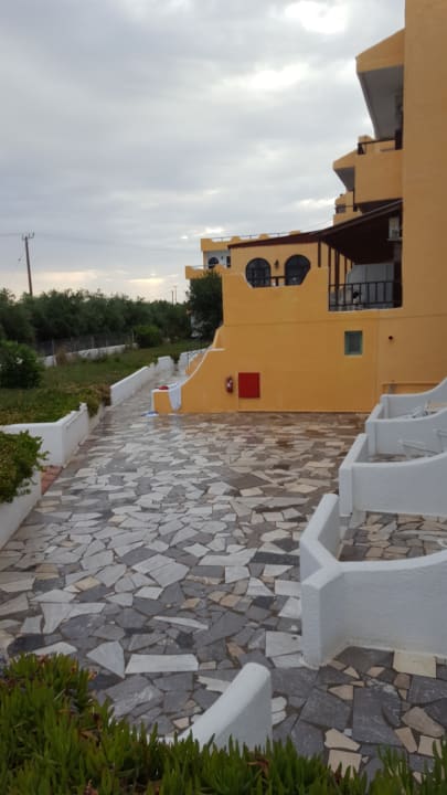 Außenansicht Hotel Galini