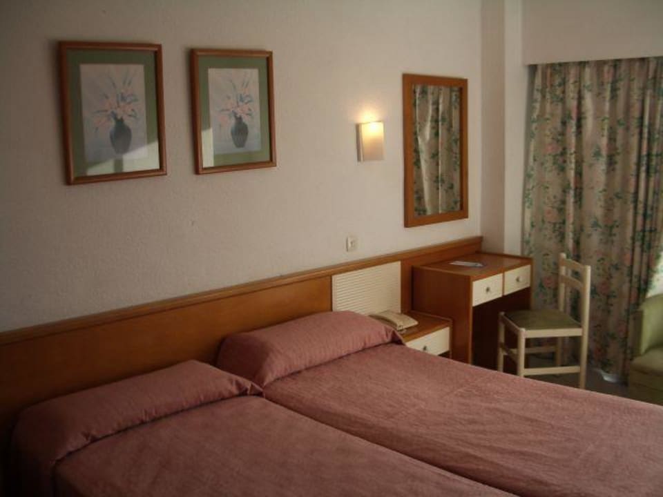 Doppelzimmer noch ohne Zustellbett! BG Hotel Caballero